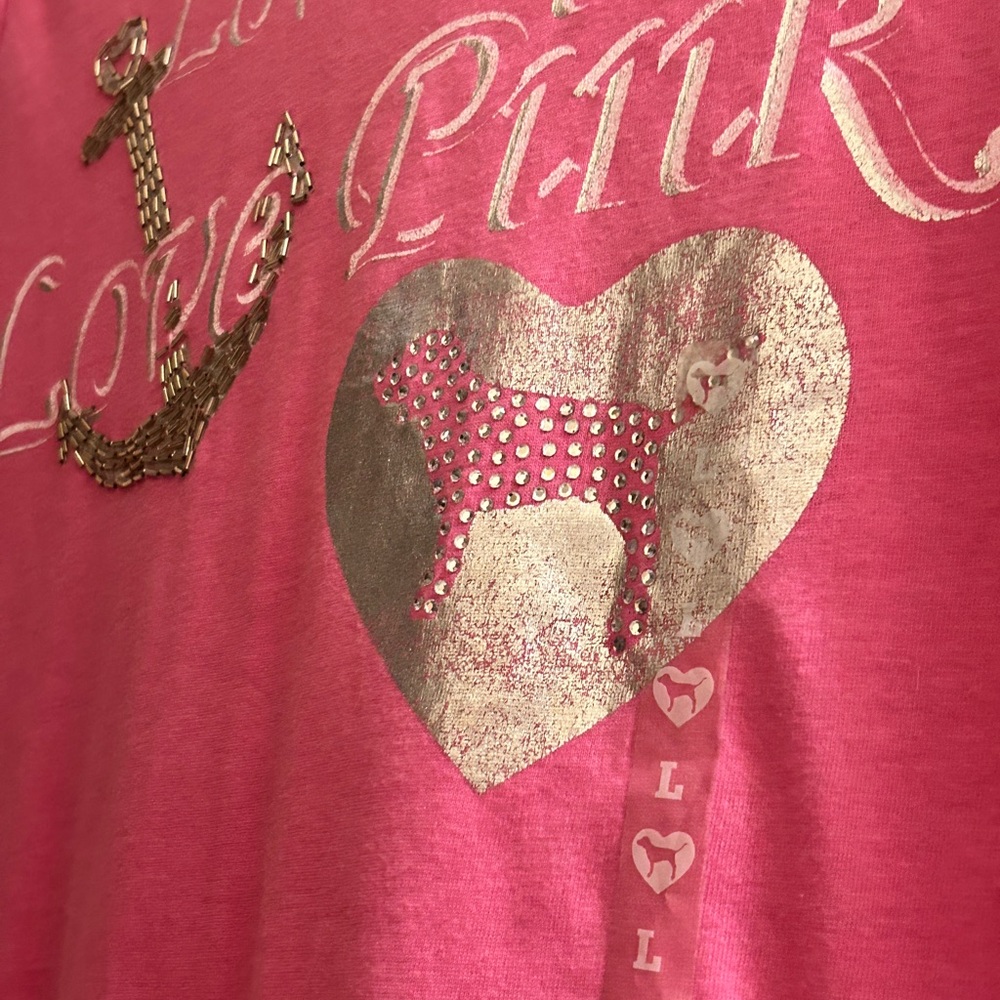 Beautiful VS Pink vintage htf Graphic Barbie Pink T-Shirt! - Picture 7 of 8